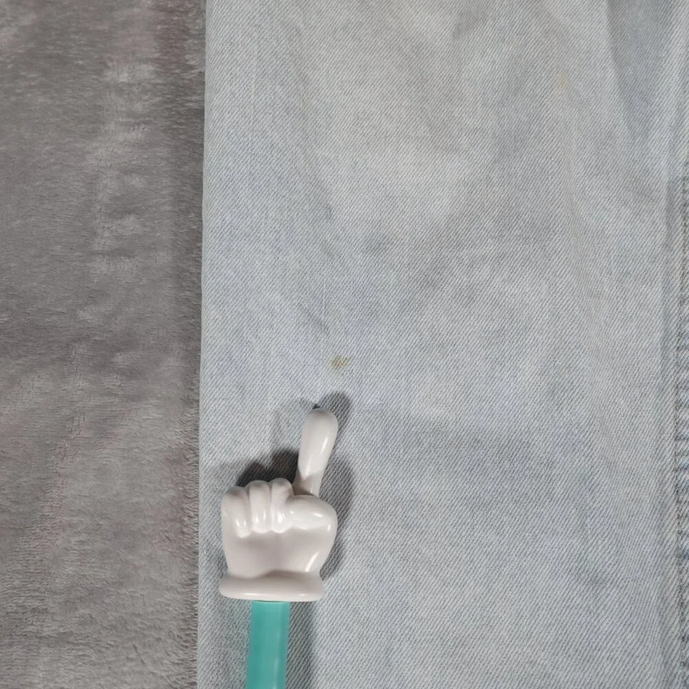 Vintage Levis 550 Relaxed Tapered Leg Jeans Mens 36x36 (Fits 34x35) Flaws READ! - Picture 2 of 16